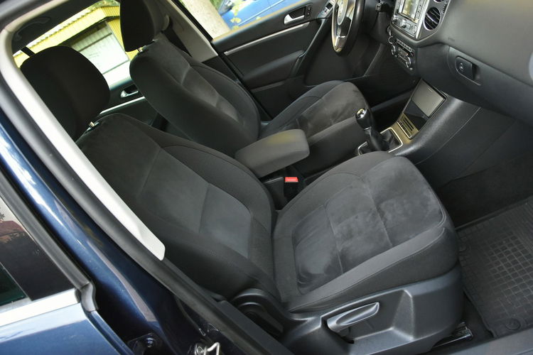 Volkswagen Tiguan 2.0TDi 140KM Manual 2014r. NAVi PDC Climatronic g.fotele zdjęcie 26