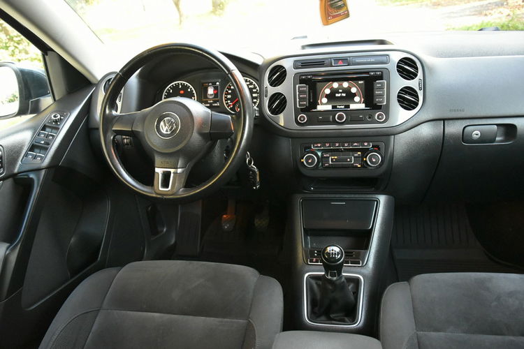 Volkswagen Tiguan 2.0TDi 140KM Manual 2014r. NAVi PDC Climatronic g.fotele zdjęcie 9