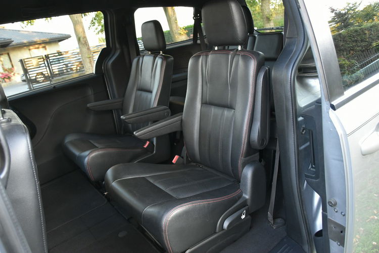 Dodge Grand Caravan GT 2019r. 7os. stow'n'go Kamera Skóry Super Wersja el klapa zdjęcie 11