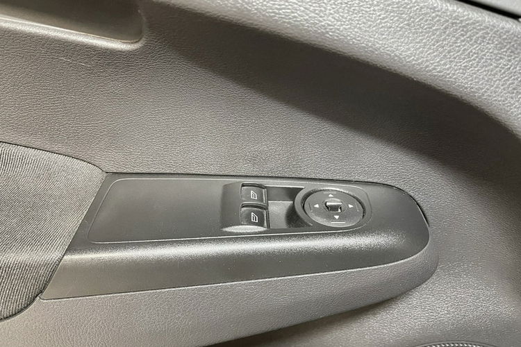 Ford Transit Courier 1.5 TDCi 95KM Klima Bagażnik Polski Salon 1 WŁ . VAT-1 FAKTURA VAT23% zdjęcie 11