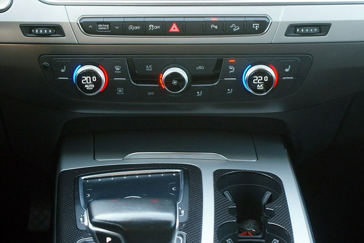 Audi Q7 zdjęcie 24