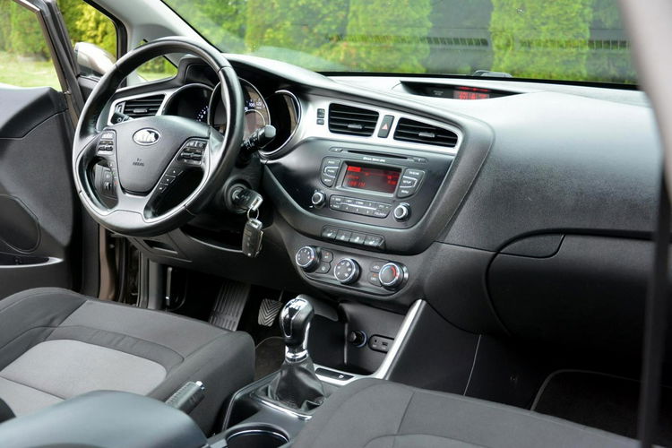 Cee'd 1.4(100KM) Ledy 139 tys przebiegu Parktronic Alu Serwis Kia zdjęcie 18