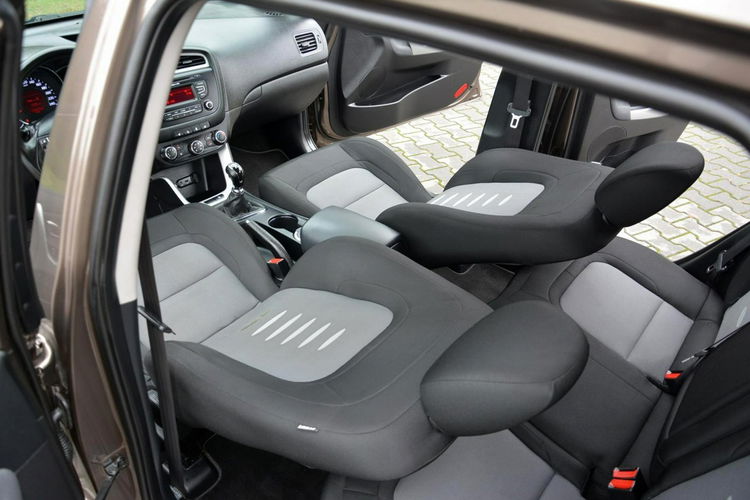 Cee'd 1.4(100KM) Ledy 139 tys przebiegu Parktronic Alu Serwis Kia zdjęcie 20