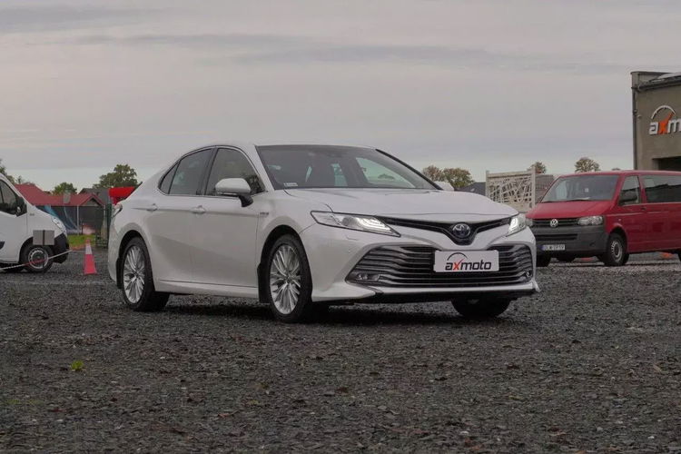 Toyota camry zdjęcie 2