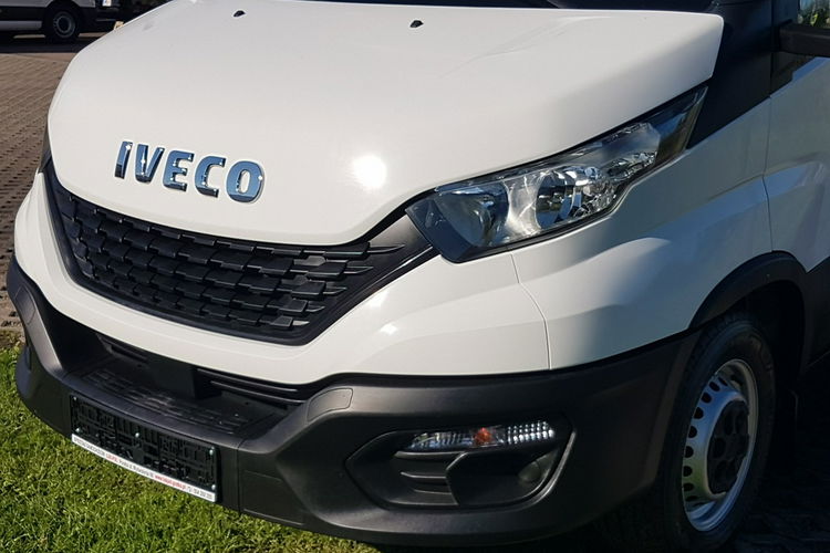 Iveco Daily KONTENER NISKOPODŁOGOWY 4.43x2.23x2.42 SKLEP FOODTRUCK KAMPER KLIMA zdjęcie 34