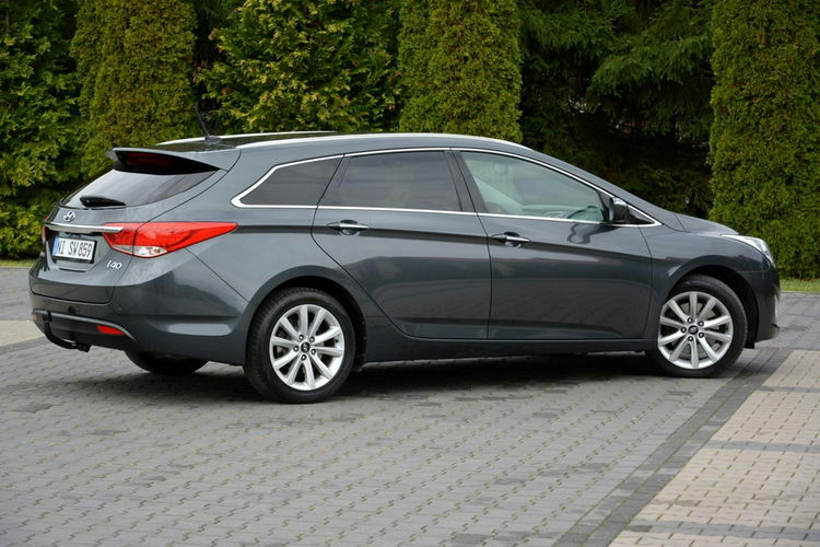 Hyundai i40 bi-Xenon Navi Kamera Infinity Klimatronic 2xParktr Keyless go Hak zdjęcie 13