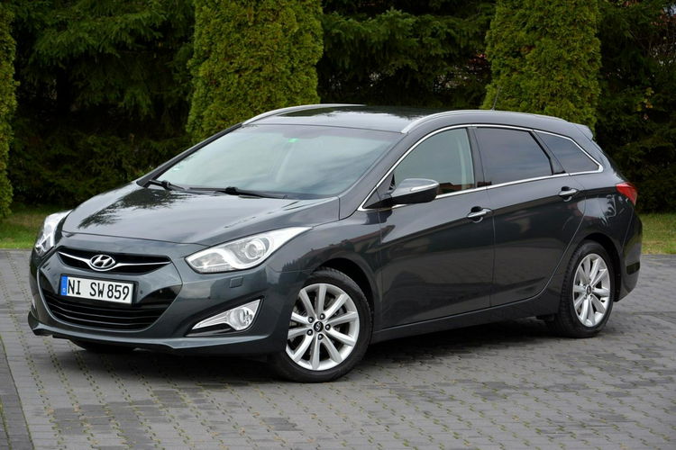 Hyundai i40 bi-Xenon Navi Kamera Infinity Klimatronic 2xParktr Keyless go Hak zdjęcie 2