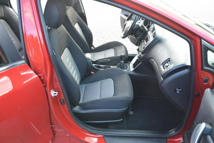 Cee'd 1.4(100KM) Ledy 129 tys przebiegu Klimatronic Parktronic Serwis Kia zdjęcie 14