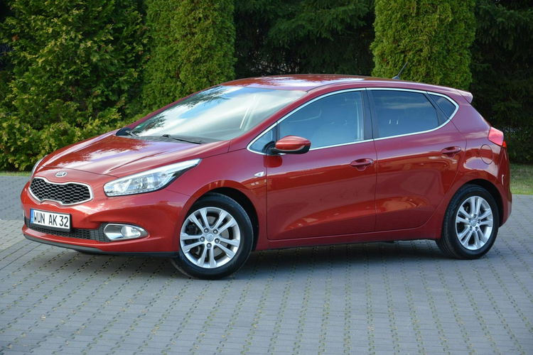 Cee'd 1.4(100KM) Ledy 129 tys przebiegu Klimatronic Parktronic Serwis Kia zdjęcie 9