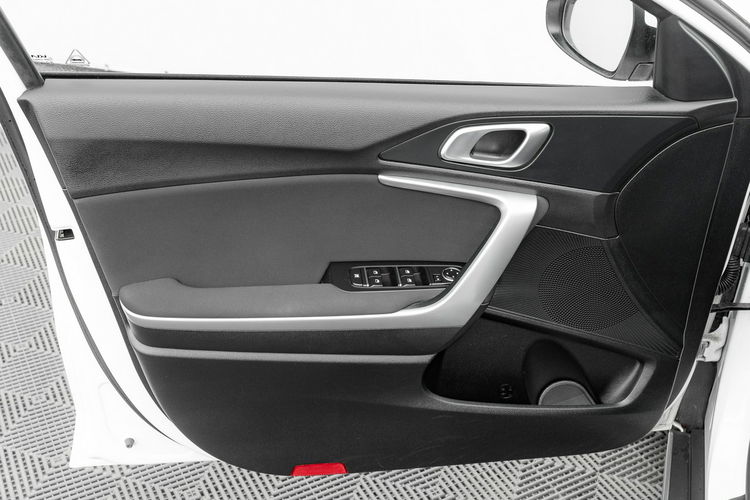 Kia XCeed 1.5 T-GDiM DCT K.cofania 2 stref klima Tempomat Salon PL VAT 23% zdjęcie 13