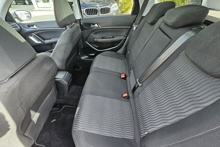 Peugeot 308 model 2020, navi, radar, panorama, grzane fotele zdjęcie 10