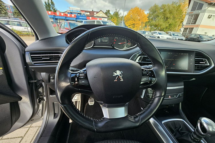 Peugeot 308 model 2020, navi, radar, panorama, grzane fotele zdjęcie 12