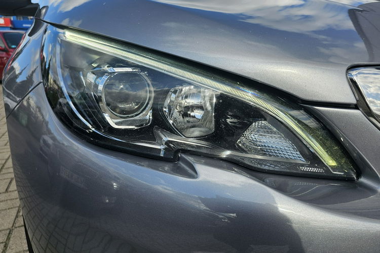 Peugeot 308 model 2020, navi, radar, panorama, grzane fotele zdjęcie 27