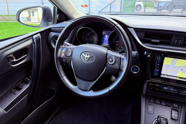 Toyota Auris 1.8 Hybryda Gwarancja Bogate Wyposażenie Zadbane zdjęcie 15