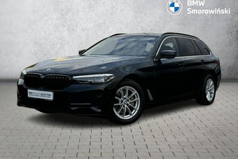 BMW 518 518d Touring Podgrzewane Fotele Kamera Relingi PDC Bezprzewodowy AA/AC