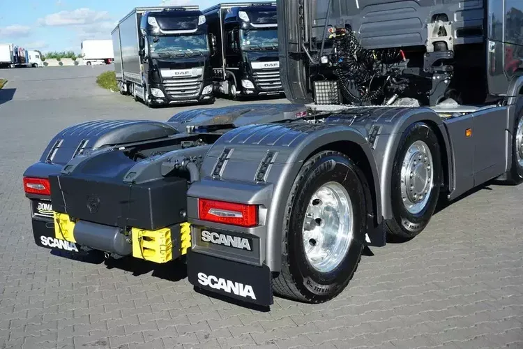 Scania S 560 / EURO 6 / ACC / PUSHER / RETARDER / DMC 70 000 KG / PEŁNA OPCJA zdjęcie 32