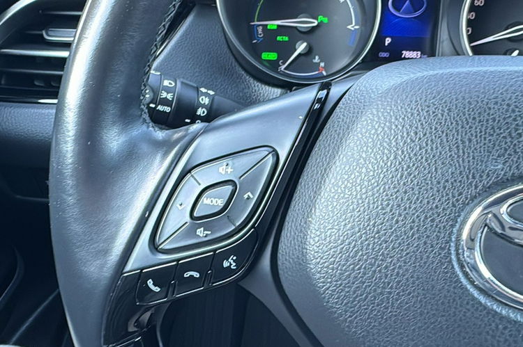 Toyota C-HR navi, automat, hybryda, 70tys.km zdjęcie 17