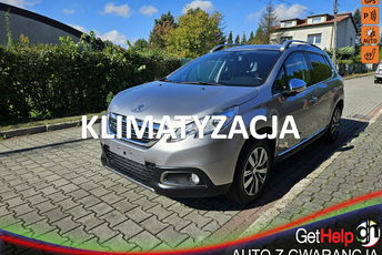 Peugeot 2008 Nawigacja / Podgrzewane fotele / Czujniki parkowania