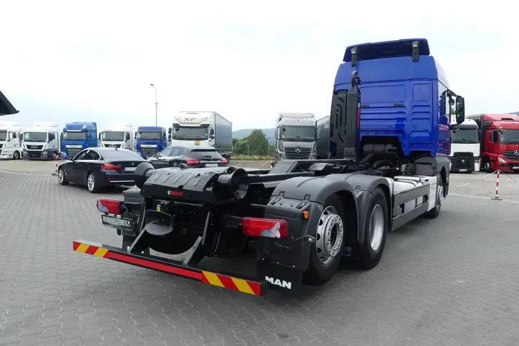 MAN TGX 26.400 / 6x2 / HAKOWIEC / HIAB MULTILIFT 18T / EURO 6 / zdjęcie 9