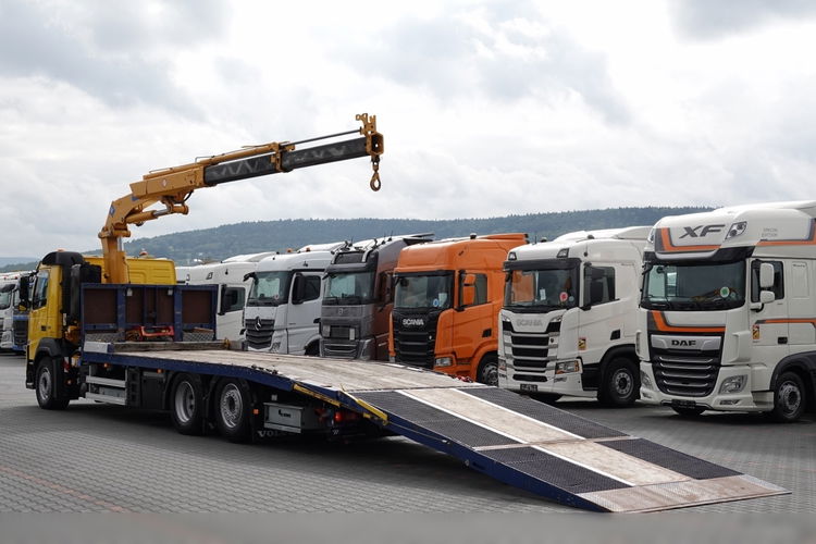 Volvo FM 410 / 6x2 / LAWETA + HDS EFFER 170 / STEROWANIE RADIOWE / EURO 6 / OŚ PODNOSZONA / 3 OSIOWY / NAJAZDY HYDRAULICZNE / WCIĄGARKA + PILOT  zdjęcie 2