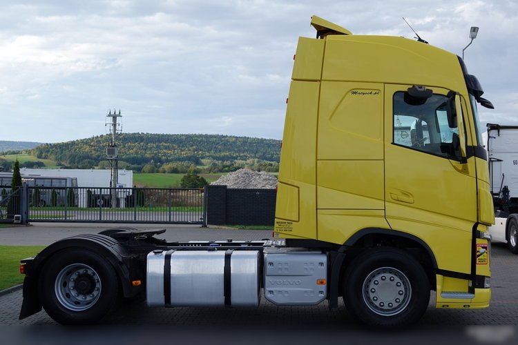 Volvo FH 500 / KLIMATYZACJA POSTOJOWA / I-SAVE / OPONY 100% / SPROWADZONY / PO KONTRAKCIE SERWISOWYM zdjęcie 10