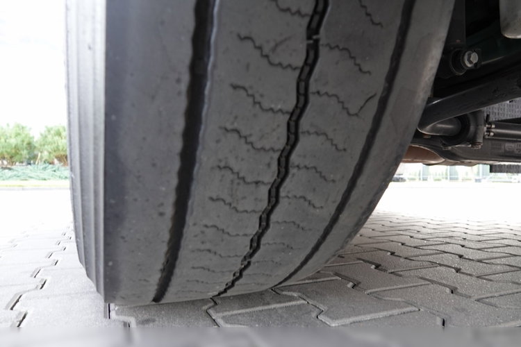 Volvo FH 500 / KLIMATYZACJA POSTOJOWA / I-SAVE / OPONY 100% / SPROWADZONY / PO KONTRAKCIE SERWISOWYM zdjęcie 19