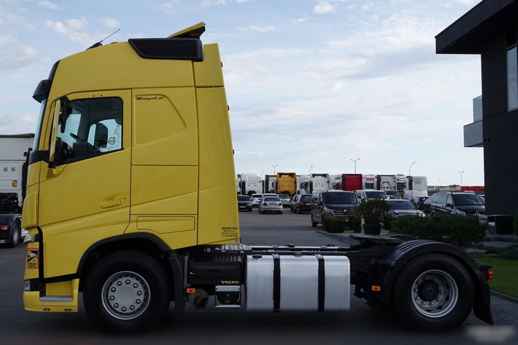 Volvo FH 500 / KLIMATYZACJA POSTOJOWA / I-SAVE / OPONY 100% / SPROWADZONY / PO KONTRAKCIE SERWISOWYM zdjęcie 7