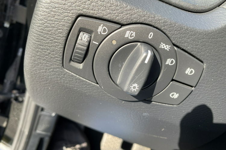 BMW X1 zadbane serwisowane bezwypadkowe zdjęcie 15