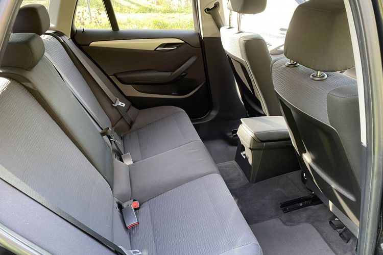 BMW X1 zadbane serwisowane bezwypadkowe zdjęcie 24