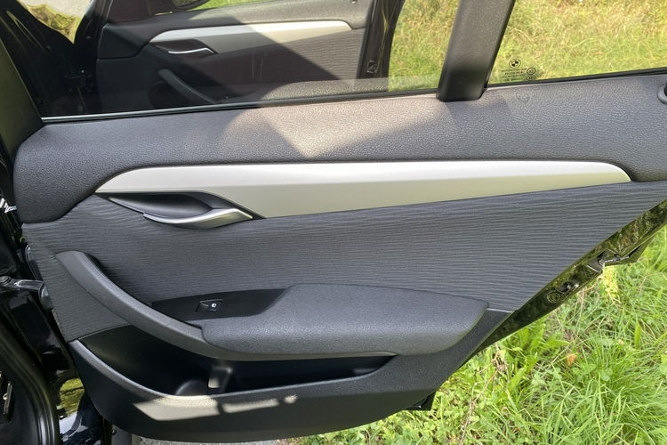 BMW X1 zadbane serwisowane bezwypadkowe zdjęcie 25