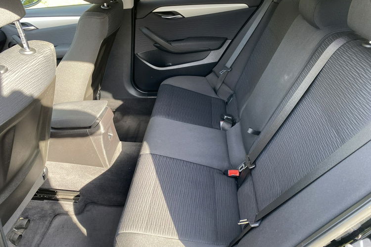 BMW X1 zadbane serwisowane bezwypadkowe zdjęcie 29