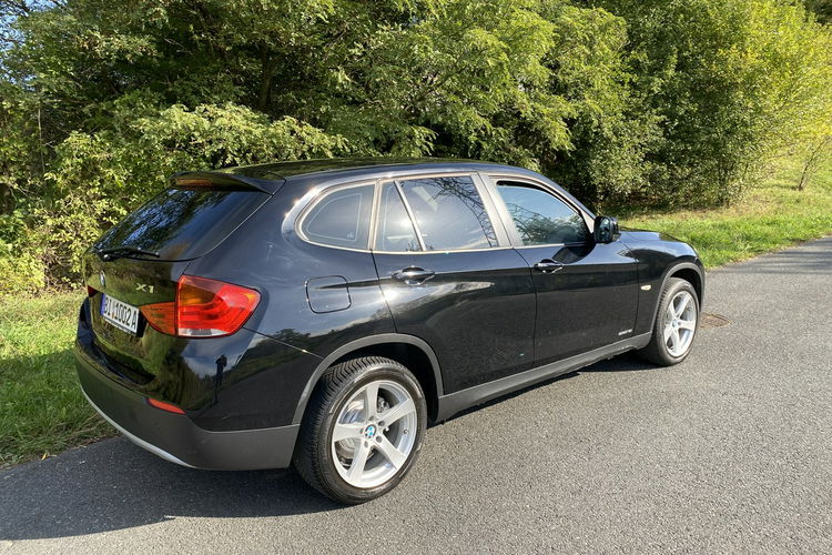 BMW X1 zadbane serwisowane bezwypadkowe zdjęcie 37