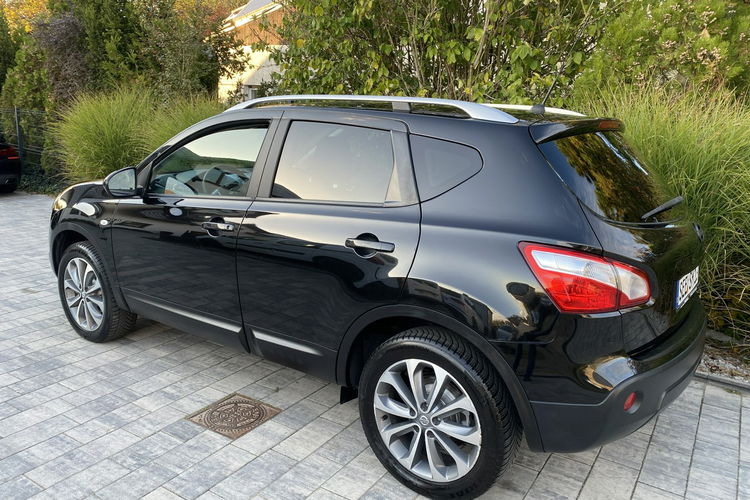 Nissan Qashqai Zadbany Bezwypadkowy Niski oryginalny przebieg zdjęcie 26