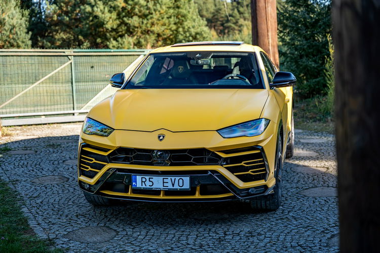 Urus 4.0 V8 / Bardzo bogate wyposażenie / PPF / Faktura / Opony Lato Zima zdjęcie 8