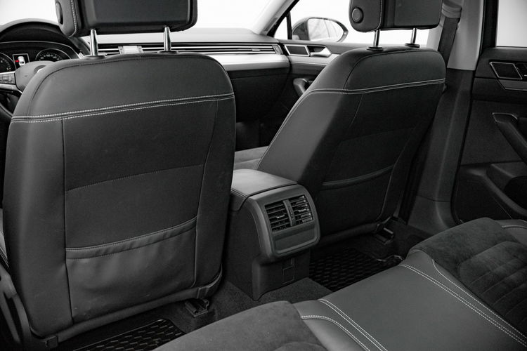 Volkswagen Passat GD955WU # 2.0 TDI Elegance DSG,  Navi,  Bluetooth,  LED Salon PL,  VAT 23% zdjęcie 26