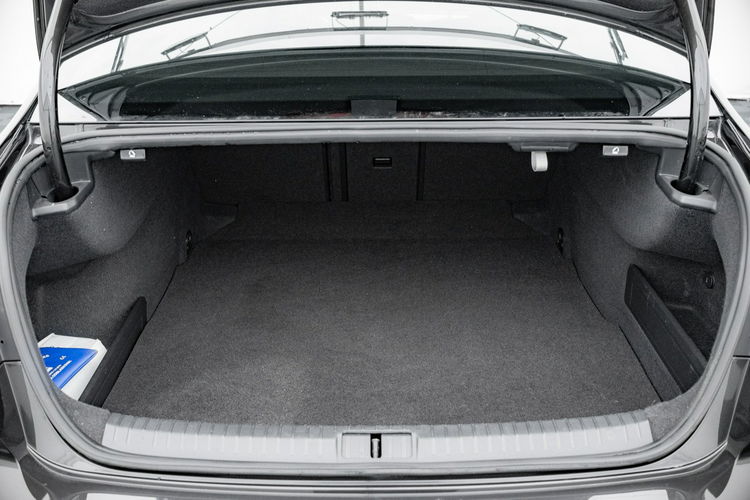 Volkswagen Passat GD955WU # 2.0 TDI Elegance DSG,  Navi,  Bluetooth,  LED Salon PL,  VAT 23% zdjęcie 29
