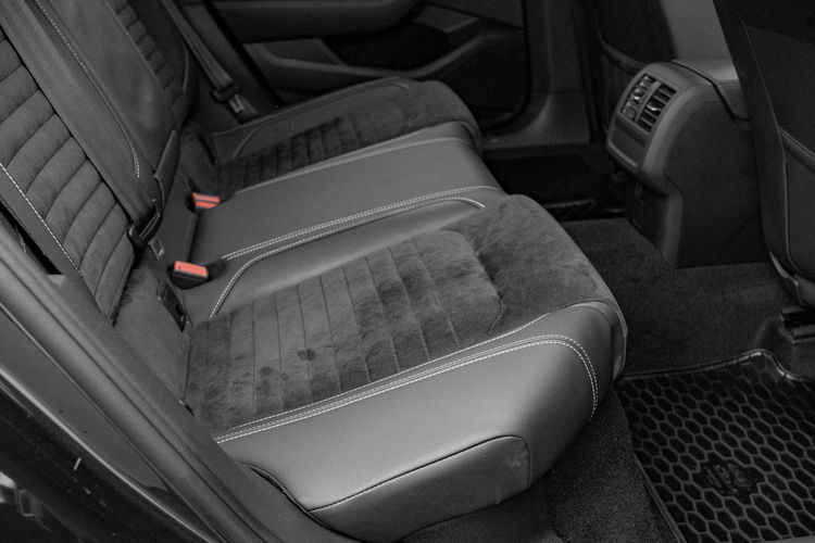 Volkswagen Passat GD955WU # 2.0 TDI Elegance DSG,  Navi,  Bluetooth,  LED Salon PL,  VAT 23% zdjęcie 32