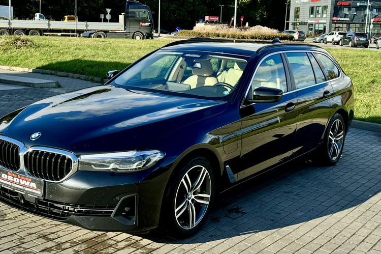 BMW 530 530e hybryd plug in bogato wyposażona piękna 292 KM zamiana gwarancją zdjęcie 3