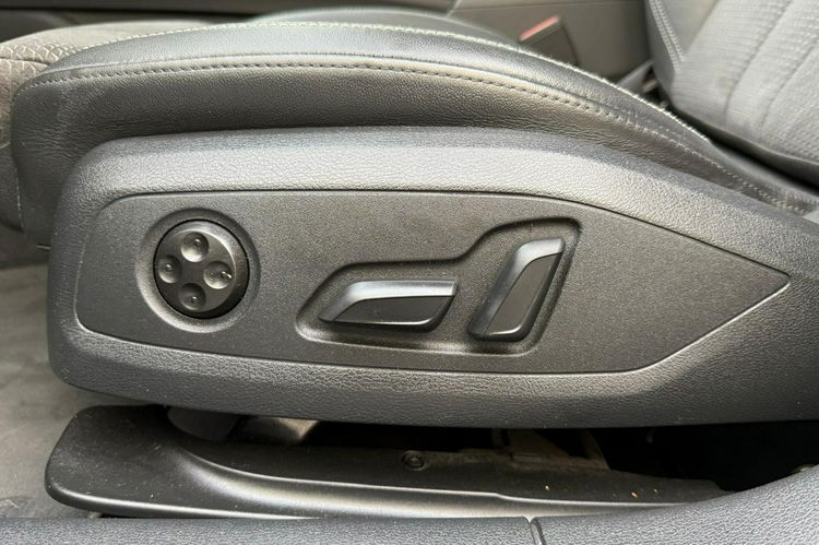 Audi A5 / Salon Polska / Quattro 4x4 / Bang Olufsen / Virtual Cockpit / S-LINE zdjęcie 15