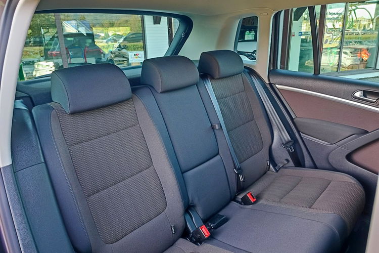 Volkswagen Tiguan 100% Pewniak z 146 t.km + bezwypadkowy + 4x4 zdjęcie 11