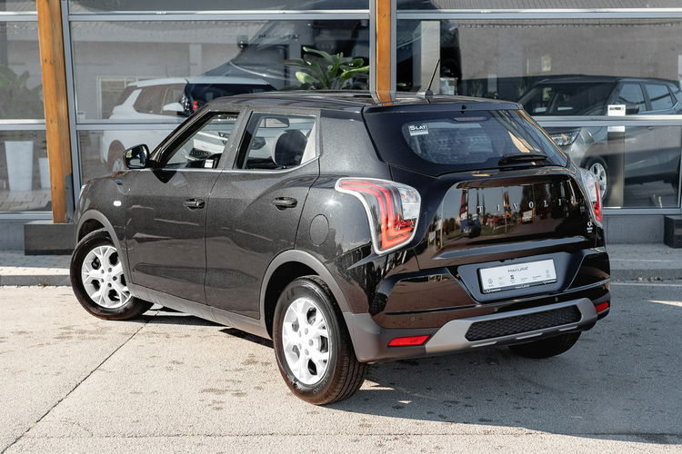 SsangYong Tivoli ADVENTURE 1.5 T-GDI K.cof 2 stref klima Salon PL VAT23% zdjęcie 4