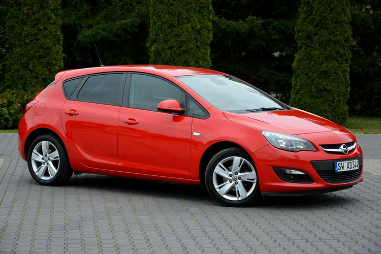 Opel Astra Lift 109 przebiegu Ledy Duża Navi 2xParktronic Alu 17 zdjęcie 10