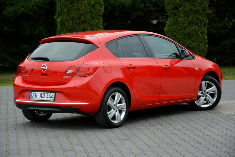 Opel Astra Lift 109 przebiegu Ledy Duża Navi 2xParktronic Alu 17 zdjęcie 13