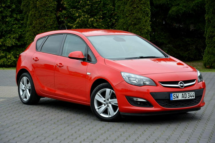 Opel Astra Lift 109 przebiegu Ledy Duża Navi 2xParktronic Alu 17 zdjęcie 9