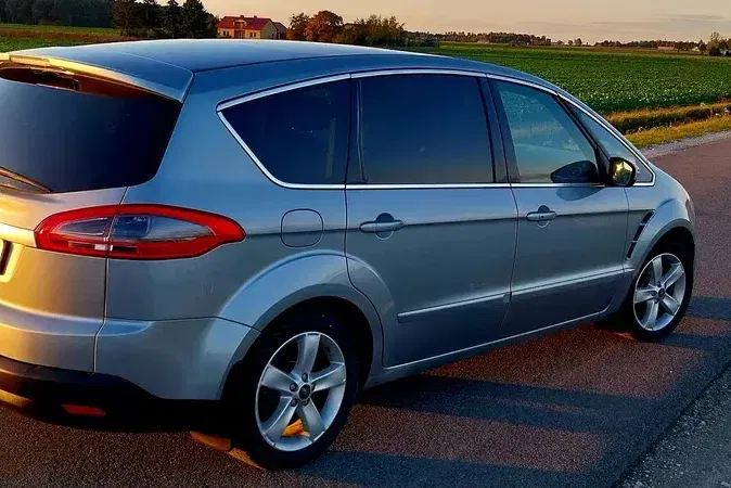 Ford S-Max zdjęcie 10