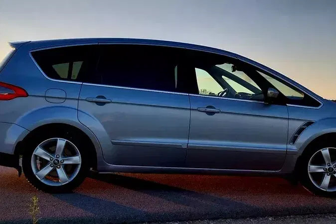 Ford S-Max zdjęcie 12