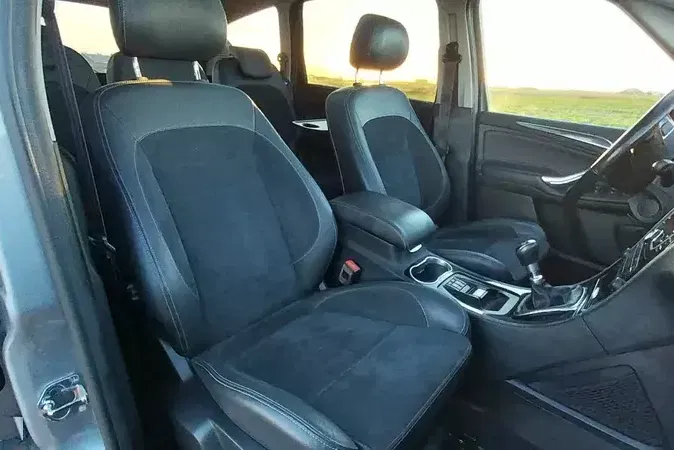 Ford S-Max zdjęcie 16