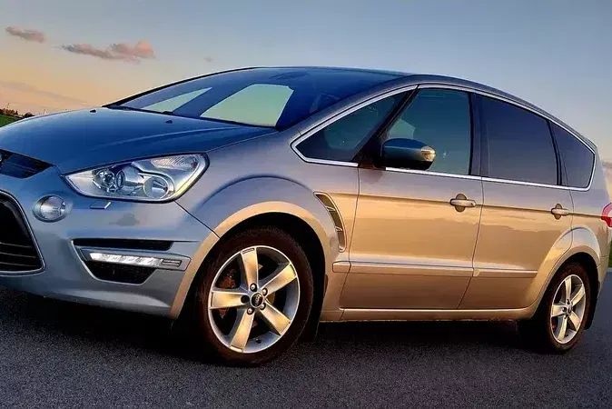 Ford S-Max zdjęcie 2