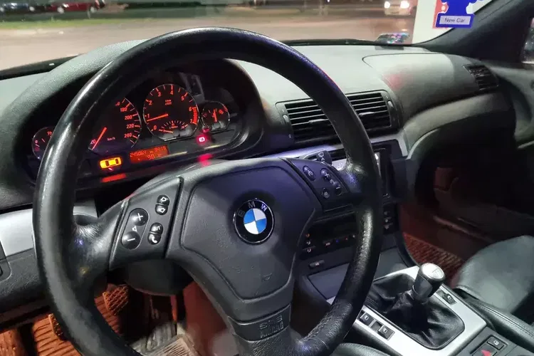 BMW Seria 3 zdjęcie 14