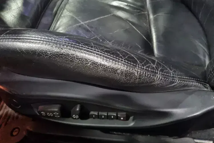 BMW Seria 3 zdjęcie 15